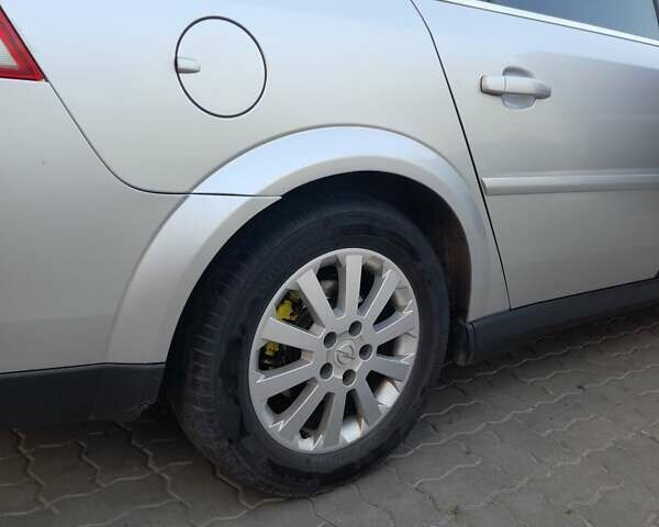 Опель Вектра 2004 у Ковель на Automoto.ua Сірий Опель Вектра, об'ємом двигуна 1.9 л та пробігом 400 тис. км за 4300 $, фото 5 на Automoto.ua
