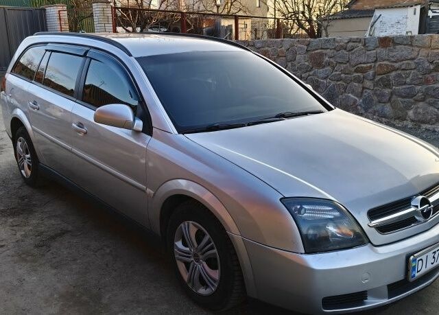 Сірий Опель Вектра, об'ємом двигуна 2.2 л та пробігом 300 тис. км за 3399 $, фото 3 на Automoto.ua