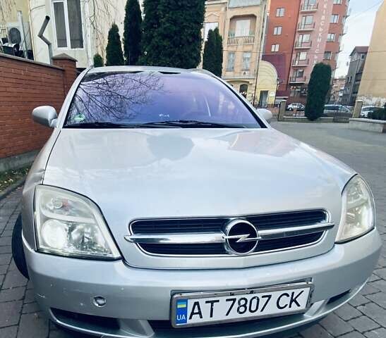 Серый Опель Вектра, объемом двигателя 1.9 л и пробегом 500 тыс. км за 3000 $, фото 6 на Automoto.ua