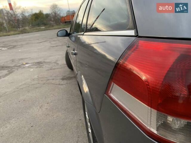 Опель Вектра 2004 в Киеве на Automoto.ua Серый Опель Вектра, объемом двигателя 2.02 л и пробегом 384 тыс. км за 3452 $, фото 13 на Automoto.ua