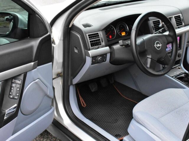 Сірий Опель Вектра, об'ємом двигуна 2 л та пробігом 182 тис. км за 4200 $, фото 13 на Automoto.ua