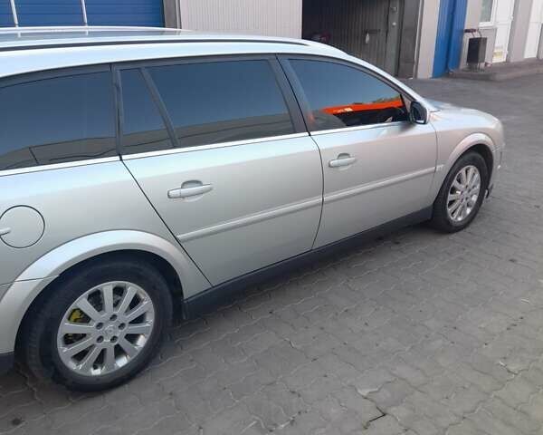 Опель Вектра 2004 у Ковель на Automoto.ua Сірий Опель Вектра, об'ємом двигуна 1.9 л та пробігом 400 тис. км за 4300 $, фото 12 на Automoto.ua