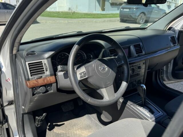 Сірий Опель Вектра, об'ємом двигуна 2.2 л та пробігом 286 тис. км за 2550 $, фото 7 на Automoto.ua