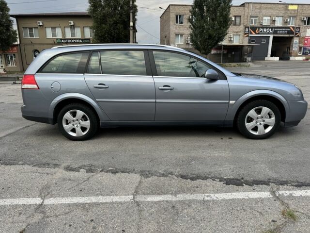 Сірий Опель Вектра, об'ємом двигуна 1.8 л та пробігом 223 тис. км за 4200 $, фото 7 на Automoto.ua