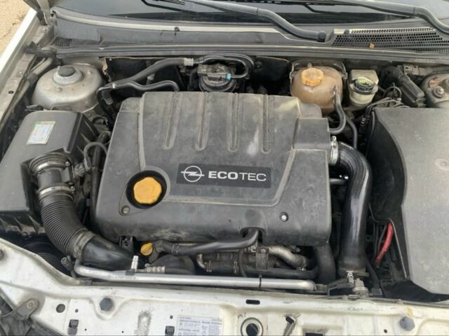 Серый Опель Вектра, объемом двигателя 1.9 л и пробегом 330 тыс. км за 1700 $, фото 6 на Automoto.ua