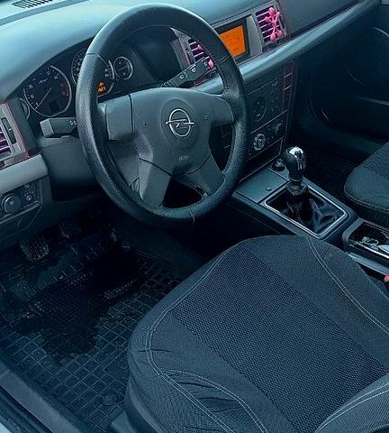 Сірий Опель Вектра, об'ємом двигуна 1.8 л та пробігом 218 тис. км за 3800 $, фото 3 на Automoto.ua