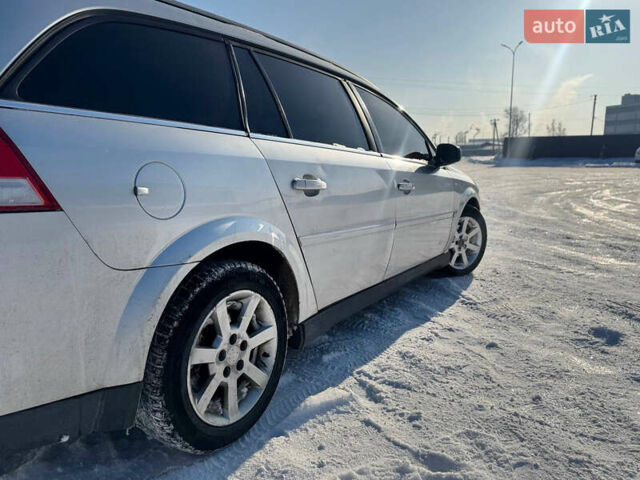 Серый Опель Вектра, объемом двигателя 1.9 л и пробегом 386 тыс. км за 4000 $, фото 5 на Automoto.ua