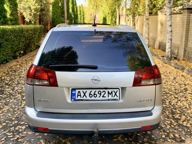 Сірий Опель Вектра, об'ємом двигуна 3 л та пробігом 319 тис. км за 5509 $, фото 3 на Automoto.ua