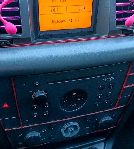 Сірий Опель Вектра, об'ємом двигуна 1.8 л та пробігом 218 тис. км за 3800 $, фото 4 на Automoto.ua