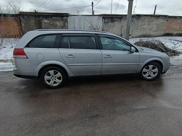 Серый Опель Вектра, объемом двигателя 2.2 л и пробегом 223 тыс. км за 3500 $, фото 6 на Automoto.ua