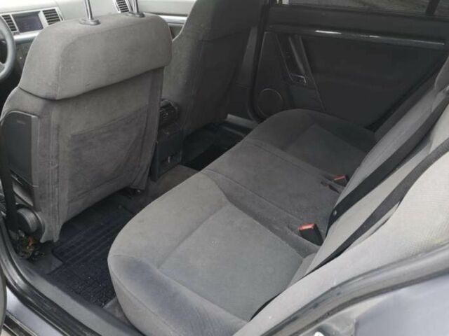 Серый Опель Вектра, объемом двигателя 1.9 л и пробегом 250 тыс. км за 3000 $, фото 4 на Automoto.ua