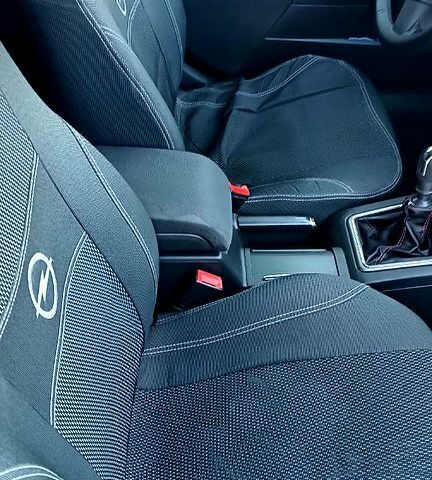 Сірий Опель Вектра, об'ємом двигуна 1.8 л та пробігом 218 тис. км за 3800 $, фото 7 на Automoto.ua