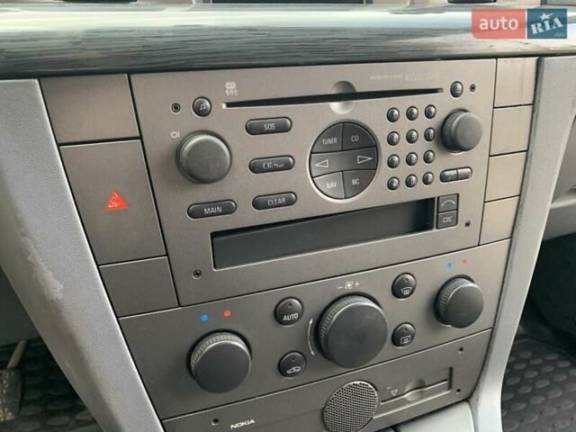 Опель Вектра 2004 в Киеве на Automoto.ua Серый Опель Вектра, объемом двигателя 2.02 л и пробегом 384 тыс. км за 3452 $, фото 76 на Automoto.ua