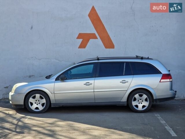 Серый Опель Вектра, объемом двигателя 1.9 л и пробегом 356 тыс. км за 4990 $, фото 12 на Automoto.ua