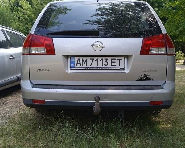 Сірий Опель Вектра, об'ємом двигуна 2.2 л та пробігом 183 тис. км за 4699 $, фото 5 на Automoto.ua