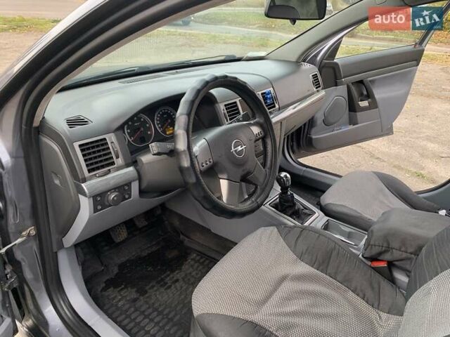 Опель Вектра 2004 в Киеве на Automoto.ua Серый Опель Вектра, объемом двигателя 2.02 л и пробегом 384 тыс. км за 3452 $, фото 82 на Automoto.ua