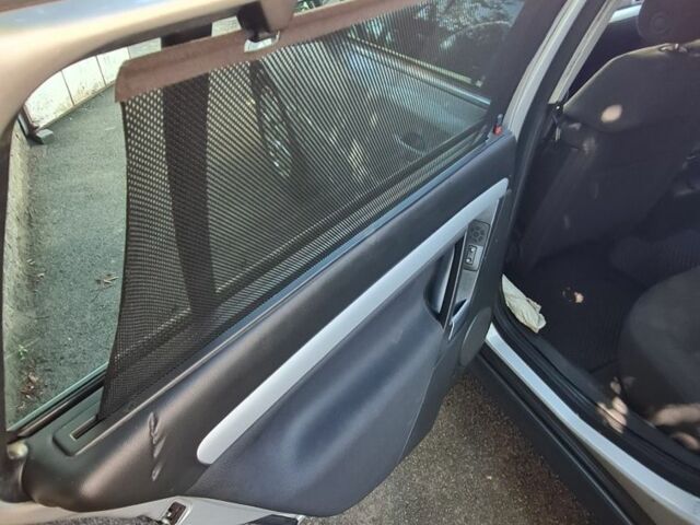 Сірий Опель Вектра, об'ємом двигуна 1.9 л та пробігом 350 тис. км за 3600 $, фото 5 на Automoto.ua