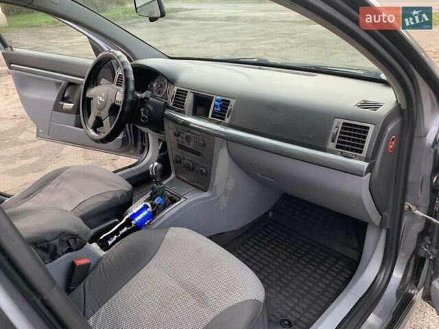 Опель Вектра 2004 в Киеве на Automoto.ua Серый Опель Вектра, объемом двигателя 2.02 л и пробегом 384 тыс. км за 3452 $, фото 71 на Automoto.ua