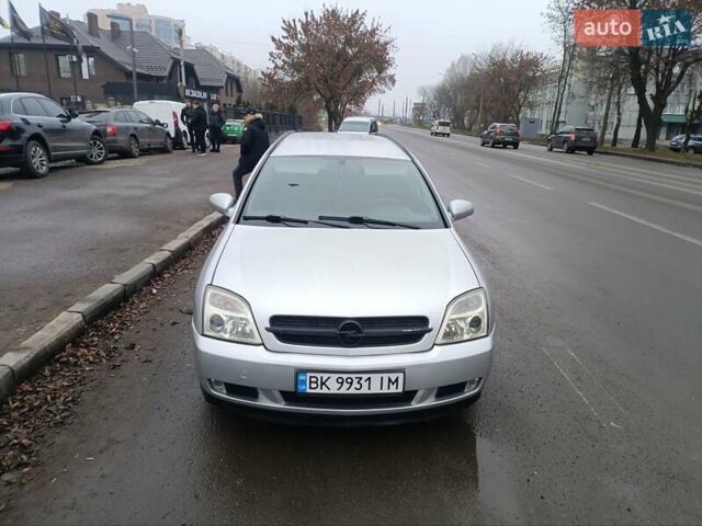Сірий Опель Вектра, об'ємом двигуна 1.9 л та пробігом 338 тис. км за 4750 $, фото 3 на Automoto.ua