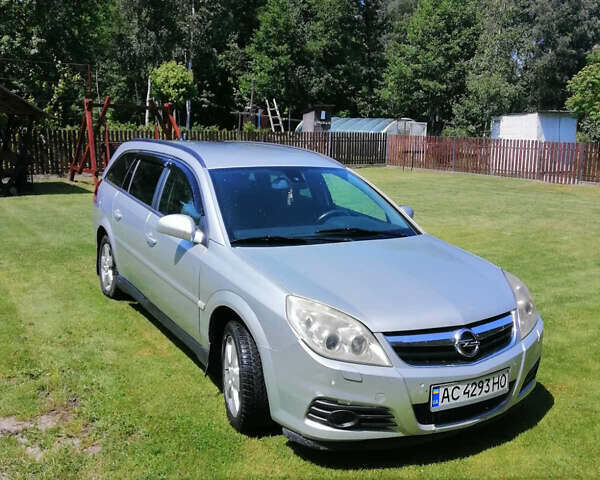 Сірий Опель Вектра, об'ємом двигуна 1.9 л та пробігом 351 тис. км за 4200 $, фото 2 на Automoto.ua
