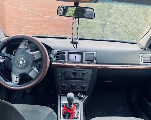 Серый Опель Вектра, объемом двигателя 1.9 л и пробегом 500 тыс. км за 3000 $, фото 9 на Automoto.ua