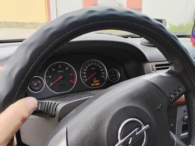 Серый Опель Вектра, объемом двигателя 0 л и пробегом 405 тыс. км за 2350 $, фото 7 на Automoto.ua