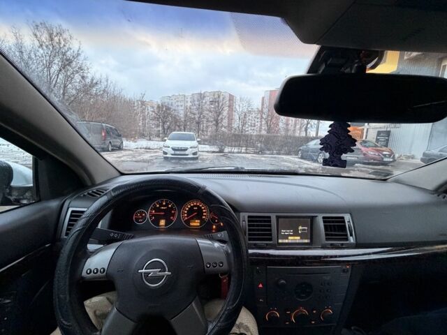 Сірий Опель Вектра, об'ємом двигуна 1.9 л та пробігом 428 тис. км за 1999 $, фото 12 на Automoto.ua