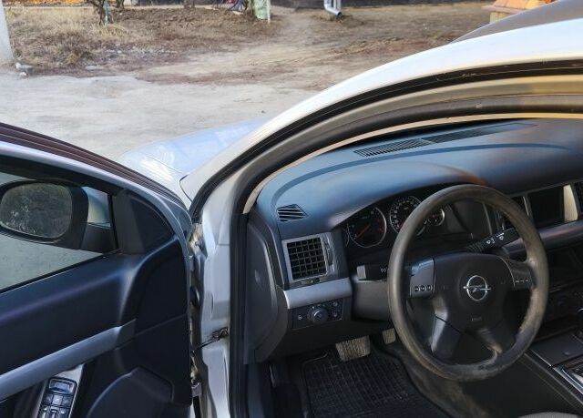 Серый Опель Вектра, объемом двигателя 2.2 л и пробегом 300 тыс. км за 3500 $, фото 21 на Automoto.ua
