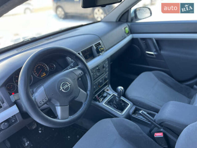 Сірий Опель Вектра, об'ємом двигуна 2.2 л та пробігом 291 тис. км за 3600 $, фото 15 на Automoto.ua
