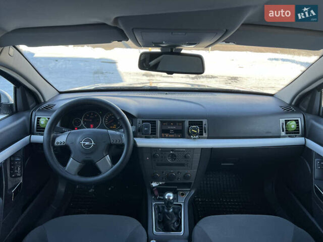 Сірий Опель Вектра, об'ємом двигуна 2.2 л та пробігом 291 тис. км за 3600 $, фото 19 на Automoto.ua