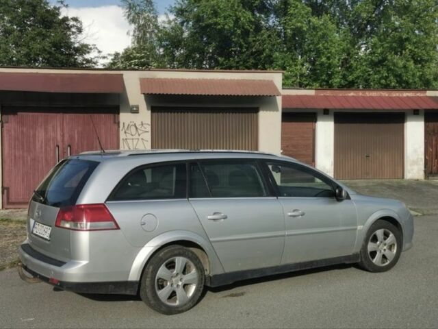 Серый Опель Вектра, объемом двигателя 2.2 л и пробегом 340 тыс. км за 1700 $, фото 1 на Automoto.ua