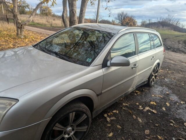 Опель Вектра 2004 у Краматорске на Automoto.ua Сірий Опель Вектра, об'ємом двигуна 1.9 л та пробігом 350 тис. км за 2650 $, фото 6 на Automoto.ua
