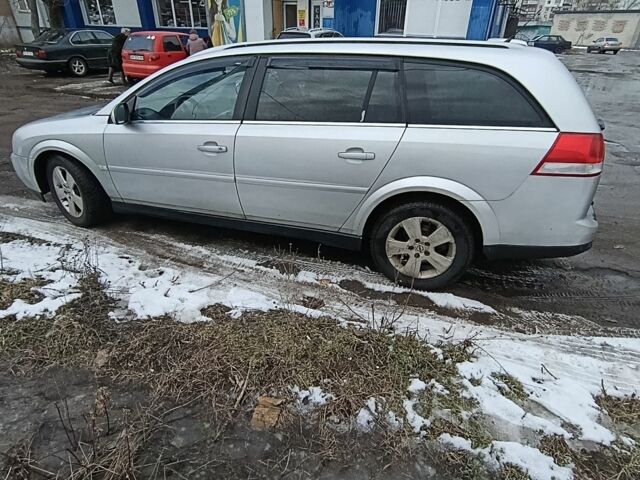 Серый Опель Вектра, объемом двигателя 2.2 л и пробегом 223 тыс. км за 3500 $, фото 8 на Automoto.ua