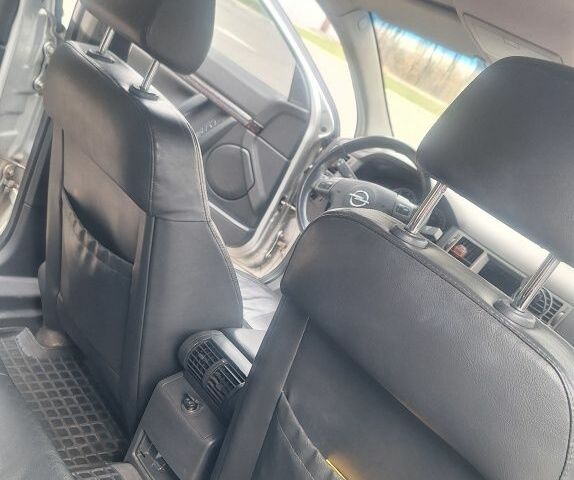 Серый Опель Вектра, объемом двигателя 2 л и пробегом 320 тыс. км за 5000 $, фото 5 на Automoto.ua