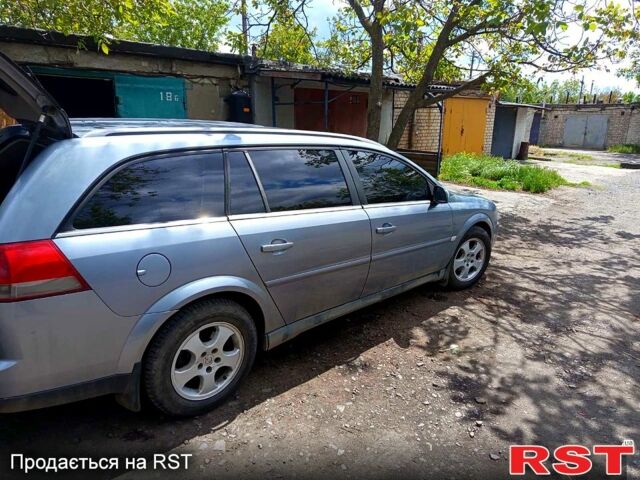 Серый Опель Вектра, объемом двигателя 1.9 л и пробегом 272 тыс. км за 5200 $, фото 1 на Automoto.ua