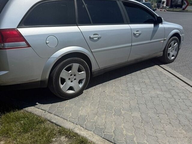 Сірий Опель Вектра, об'ємом двигуна 1.91 л та пробігом 265 тис. км за 3599 $, фото 2 на Automoto.ua