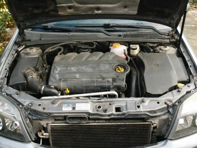 Опель Вектра 2004 в Радехове на Automoto.ua Серый Опель Вектра, объемом двигателя 1.9 л и пробегом 2 тыс. км за 4000 $, фото 5 на Automoto.ua