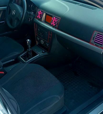 Сірий Опель Вектра, об'ємом двигуна 1.8 л та пробігом 218 тис. км за 3800 $, фото 12 на Automoto.ua