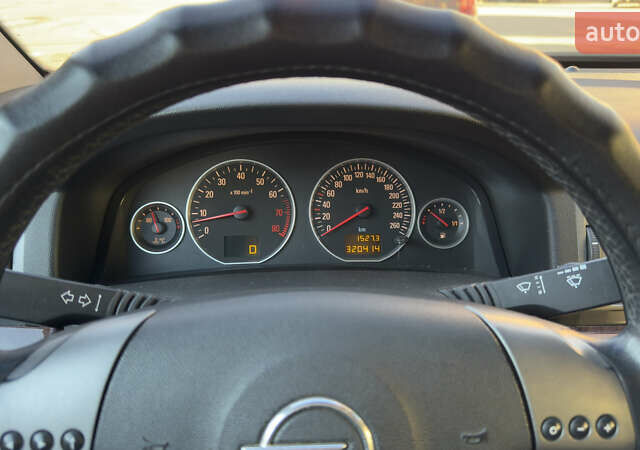 Сірий Опель Вектра, об'ємом двигуна 2.2 л та пробігом 320 тис. км за 4700 $, фото 12 на Automoto.ua