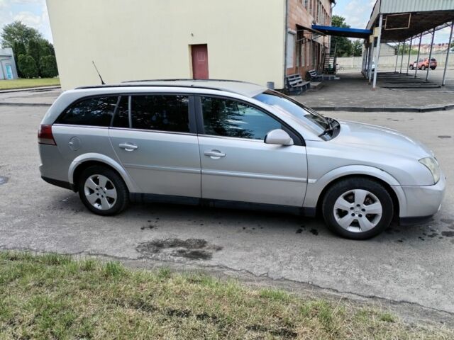 Серый Опель Вектра, объемом двигателя 0 л и пробегом 405 тыс. км за 2350 $, фото 4 на Automoto.ua