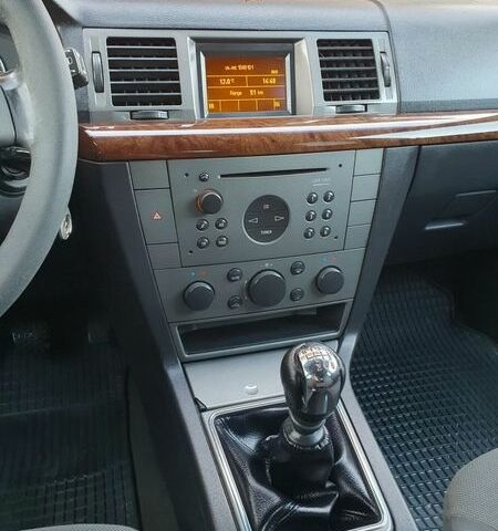 Сірий Опель Вектра, об'ємом двигуна 1.91 л та пробігом 256 тис. км за 4000 $, фото 23 на Automoto.ua