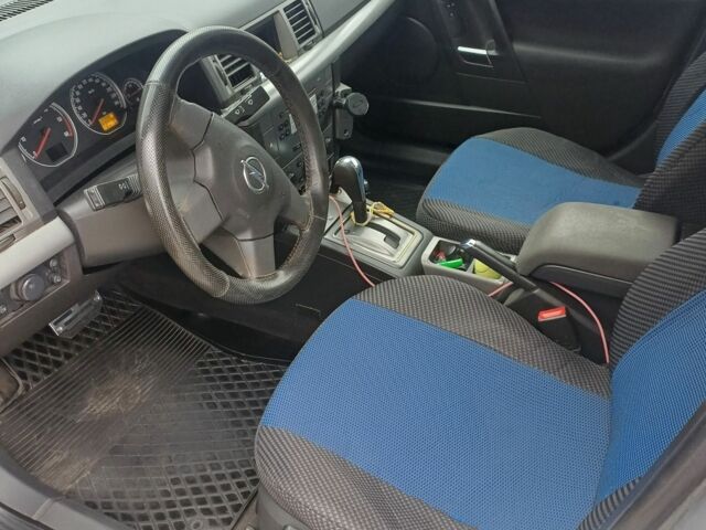 Серый Опель Вектра, объемом двигателя 1.9 л и пробегом 230 тыс. км за 5500 $, фото 5 на Automoto.ua