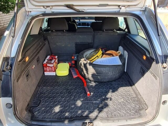 Сірий Опель Вектра, об'ємом двигуна 1.9 л та пробігом 350 тис. км за 3600 $, фото 3 на Automoto.ua