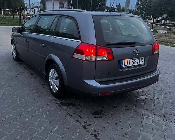 Серый Опель Вектра, объемом двигателя 1.9 л и пробегом 353 тыс. км за 2350 $, фото 1 на Automoto.ua