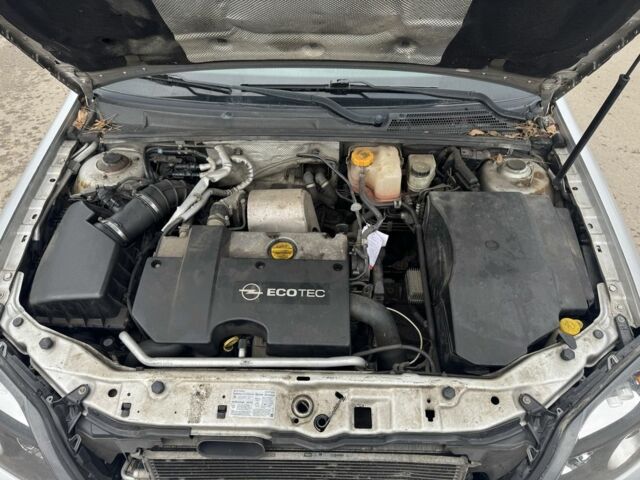 Серый Опель Вектра, объемом двигателя 2.2 л и пробегом 275 тыс. км за 2450 $, фото 11 на Automoto.ua