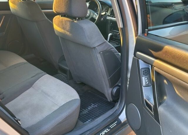 Серый Опель Вектра, объемом двигателя 2.2 л и пробегом 300 тыс. км за 3500 $, фото 13 на Automoto.ua