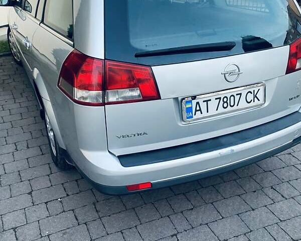 Серый Опель Вектра, объемом двигателя 1.9 л и пробегом 500 тыс. км за 3000 $, фото 8 на Automoto.ua
