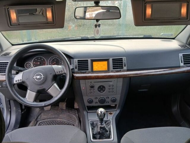 Опель Вектра 2004 в Луцке на Automoto.ua Серый Опель Вектра, объемом двигателя 1.9 л и пробегом 360 тыс. км за 1750 $, фото 16 на Automoto.ua