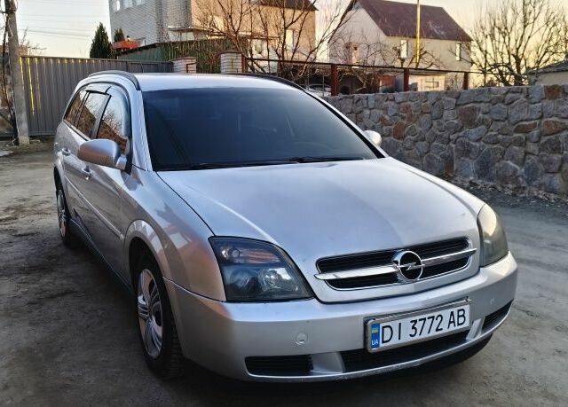 Серый Опель Вектра, объемом двигателя 2.2 л и пробегом 300 тыс. км за 3500 $, фото 2 на Automoto.ua