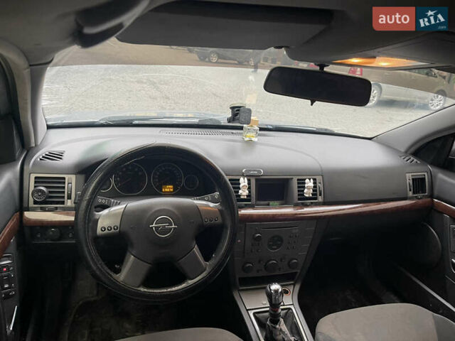 Сірий Опель Вектра, об'ємом двигуна 2.2 л та пробігом 290 тис. км за 2450 $, фото 7 на Automoto.ua